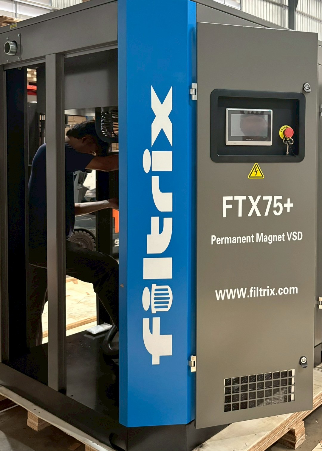 เครื่องอัดลมสกรู Filtrix FTX75+ ขนาด 100 HP (75 kW) ระบบ Permanent Magnet VSD - Image 9